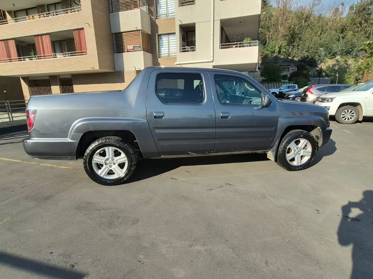 HONDA RIDGELINE 3.5 Rtl At 4x4 año 2013