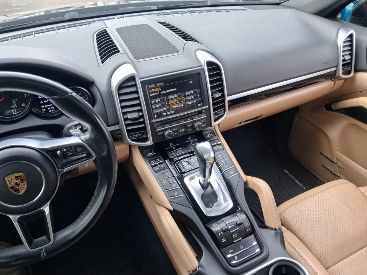 PORSCHE CAYENNE 3.6 V6 E2 Ii At 4x4 año 2016