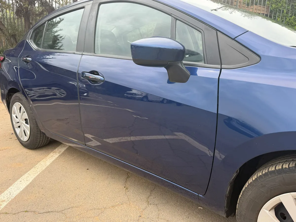 NISSAN VERSA 1.6 V-Drive Mt año 2021
