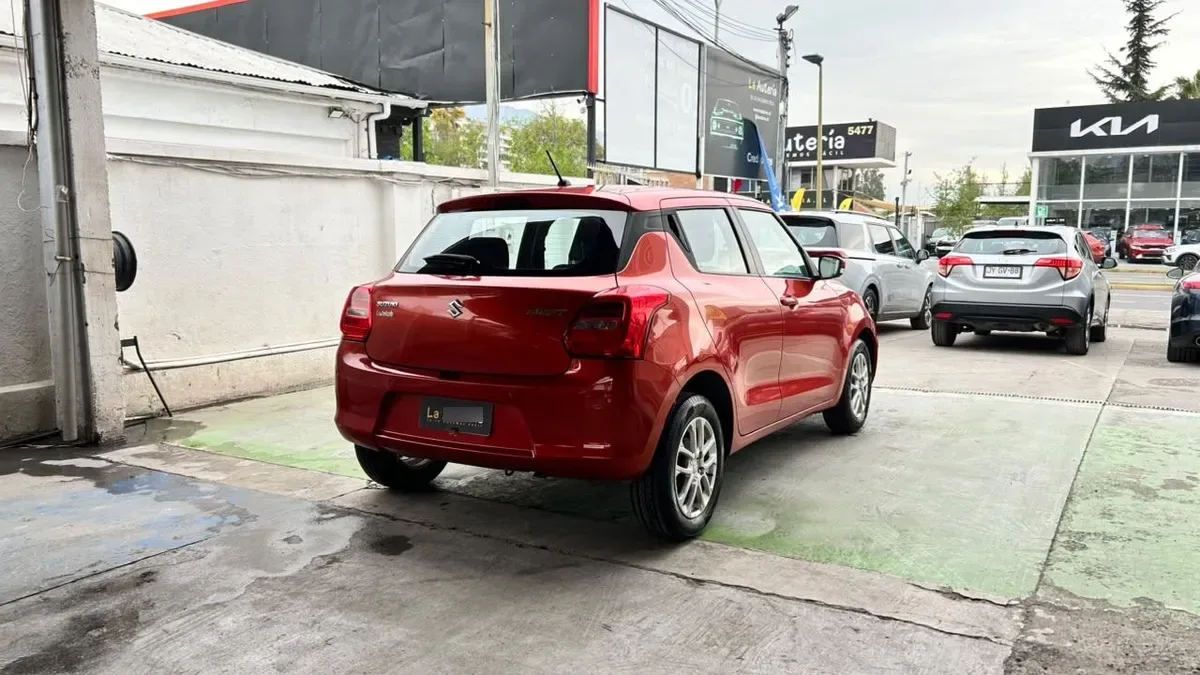 Suzuki Swift Gls 4x2 1.2 Mt Hb 5p año 2024