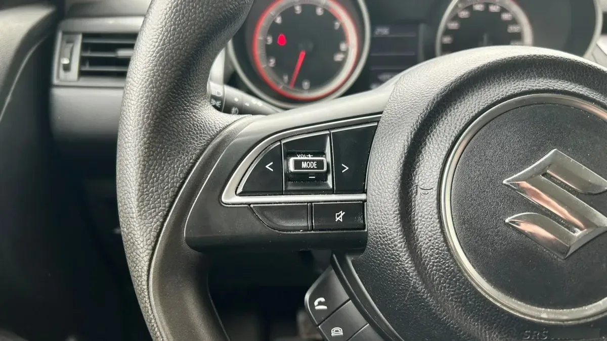 Suzuki Swift Gls 4x2 1.2 Mt Hb 5p año 2024