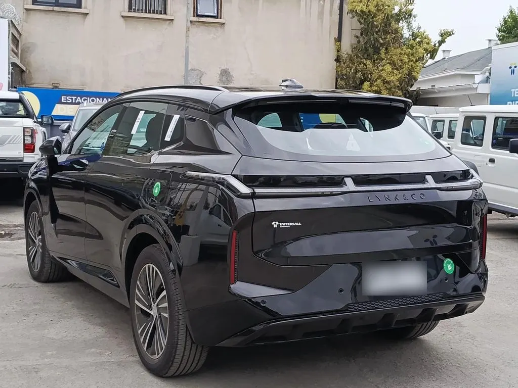 Lynk&Co 08 Phev Halo año 2027