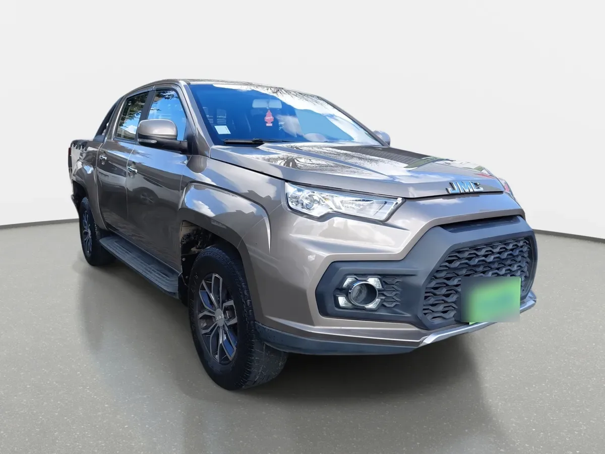 JMC Vigus 2.4 Plus Diesel 4x4 Euro5 Mt 4p año 2023