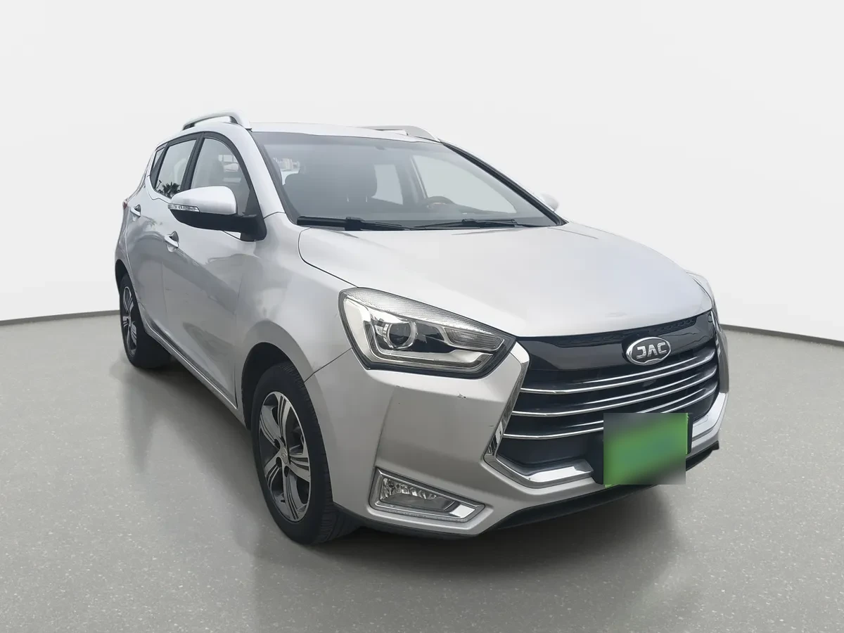 JAC Js2 1.5 Luxury 4x2 Cvt At 5p año 2025