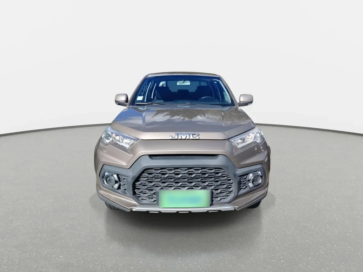JMC Vigus 2.4 Plus Diesel 4x4 Euro5 Mt 4p año 2023