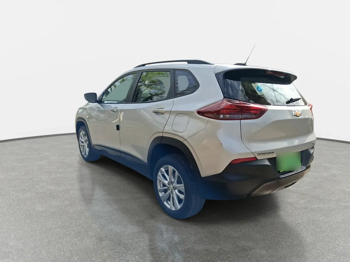 Chevrolet Tracker 1.2t Ltz P2 Fwd Mt 5p año 2023