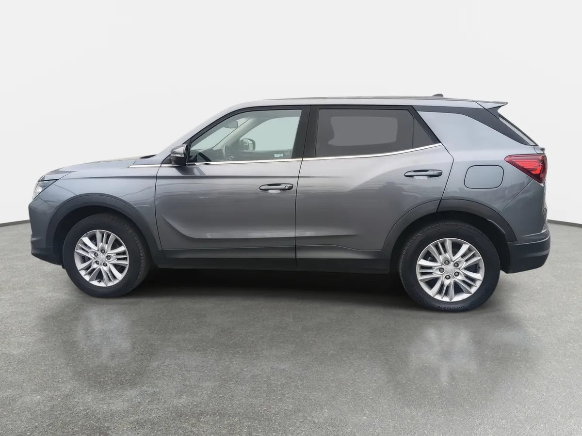Ssangyong Korando 1.5 Lx Cg100 4x2 Mt 5p año 2021