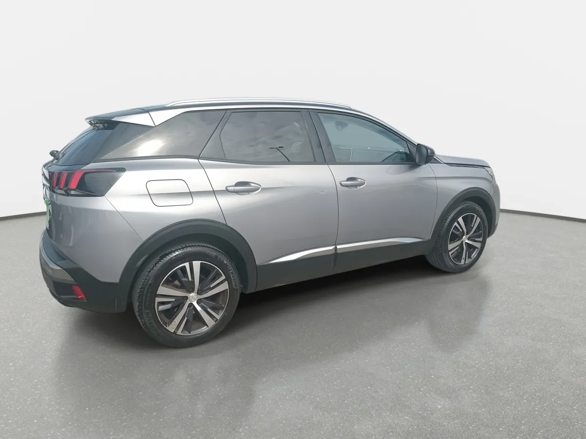 Peugeot 3008 1.5 Allure Bluehdi 4x2 130 Eat8 5p año 2020