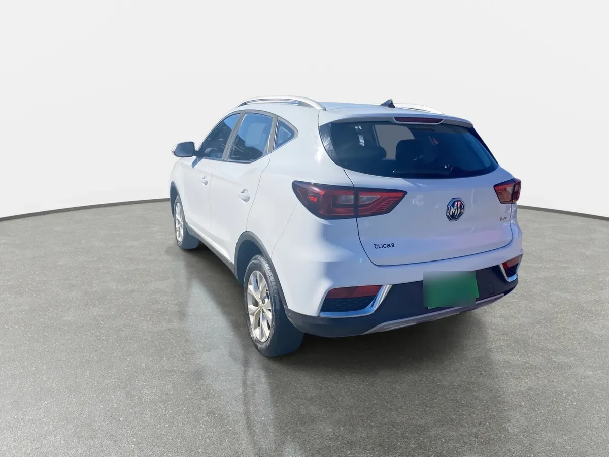 MG Mg Zs 1.5 Std 4x2 Mt 5p año 2024