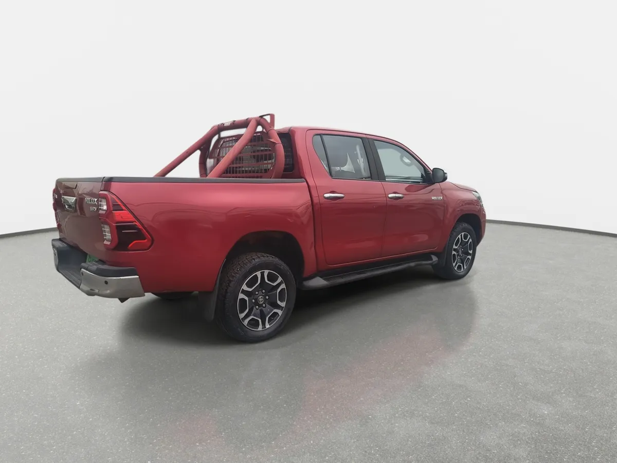 Toyota Hilux 2.8 Srv Diesel 4x4 Dob. Cab. At 4p año 2024