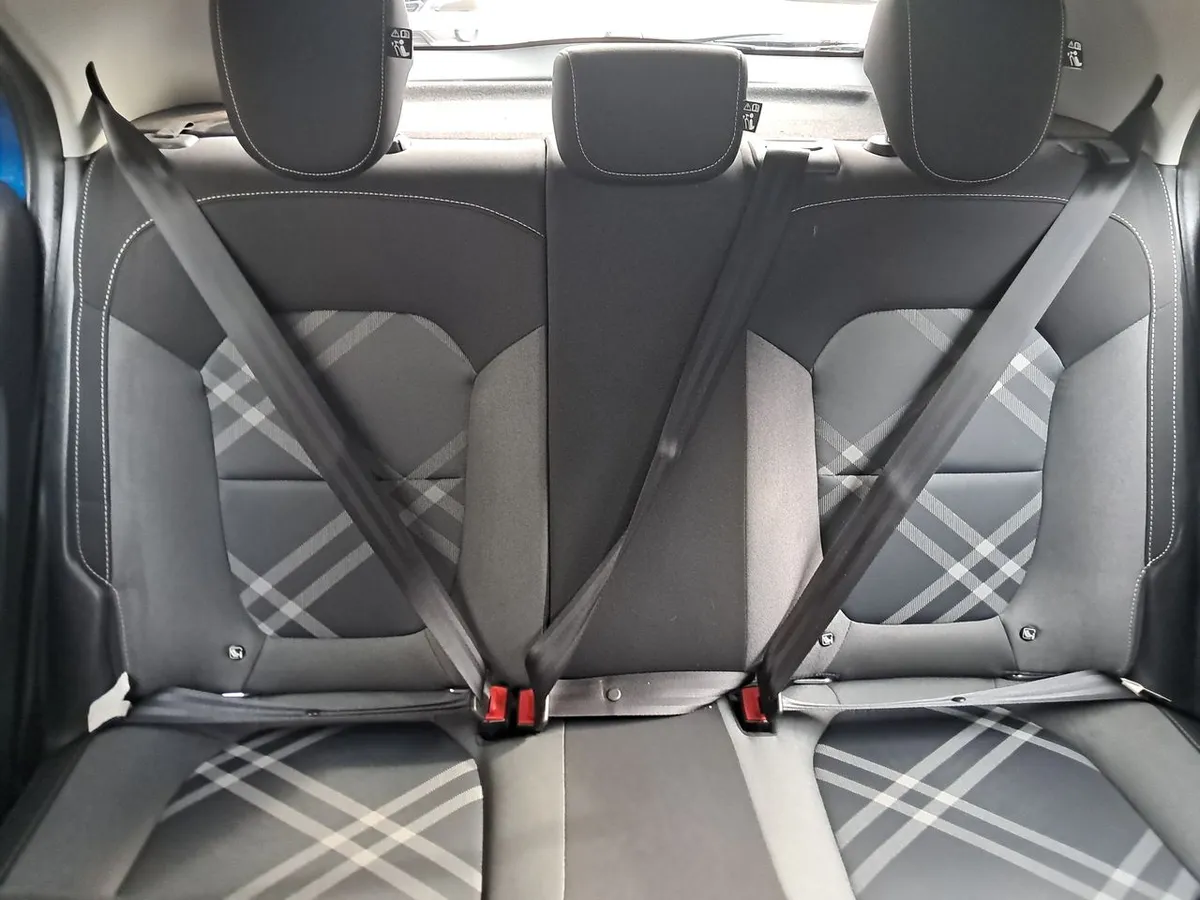MG Mg 3 1.5 Comfort 4x2 Hb At 5p año 2024