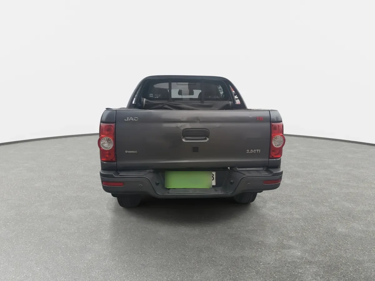 JAC T6 2.0 Comfort Diesel Dob. Cab. 4x2 Mt 4p año 2023