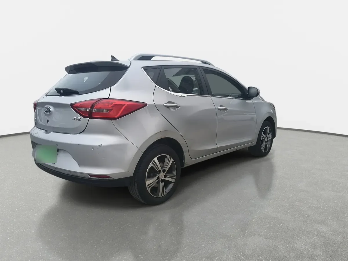 JAC Js2 1.5 Luxury 4x2 Cvt At 5p año 2025
