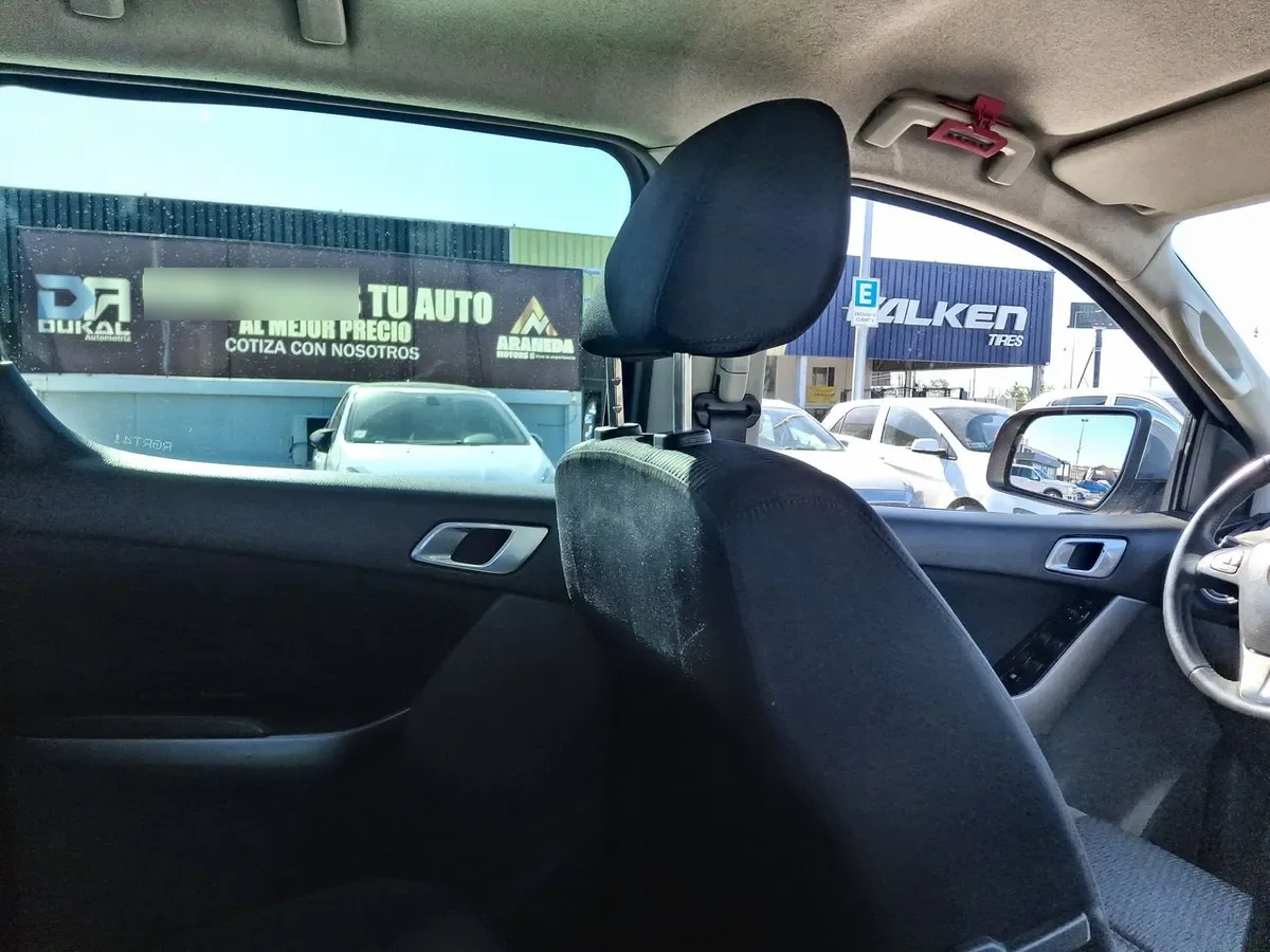 Mazda Bt-50 3.2 Sdx High Dob. Cab. Diesel 4x4 6at 4p año 2022