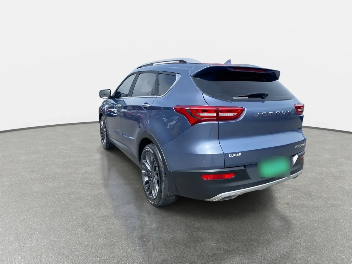 Jetour X70 1.5t Plus 4x2 At 5p año 2023