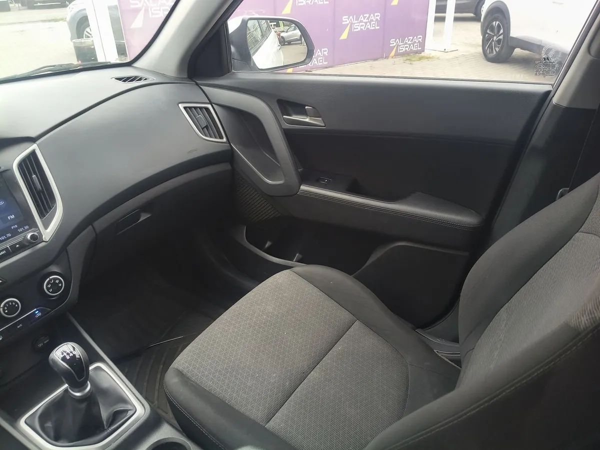 Hyundai Creta 1.6 Gls 4x2 Abs 2ab Mt 5p año 2017