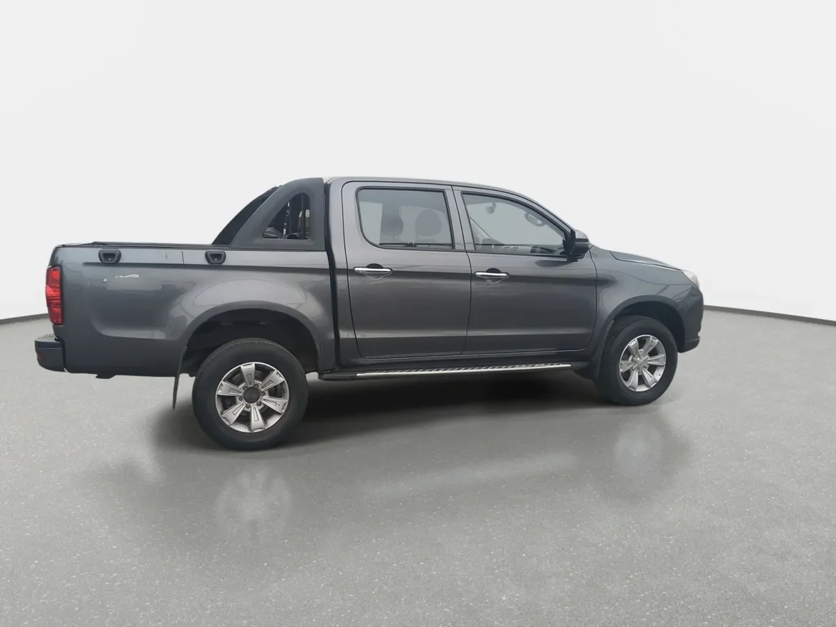 JAC T6 2.0 Comfort Diesel Dob. Cab. 4x2 Mt 4p año 2023
