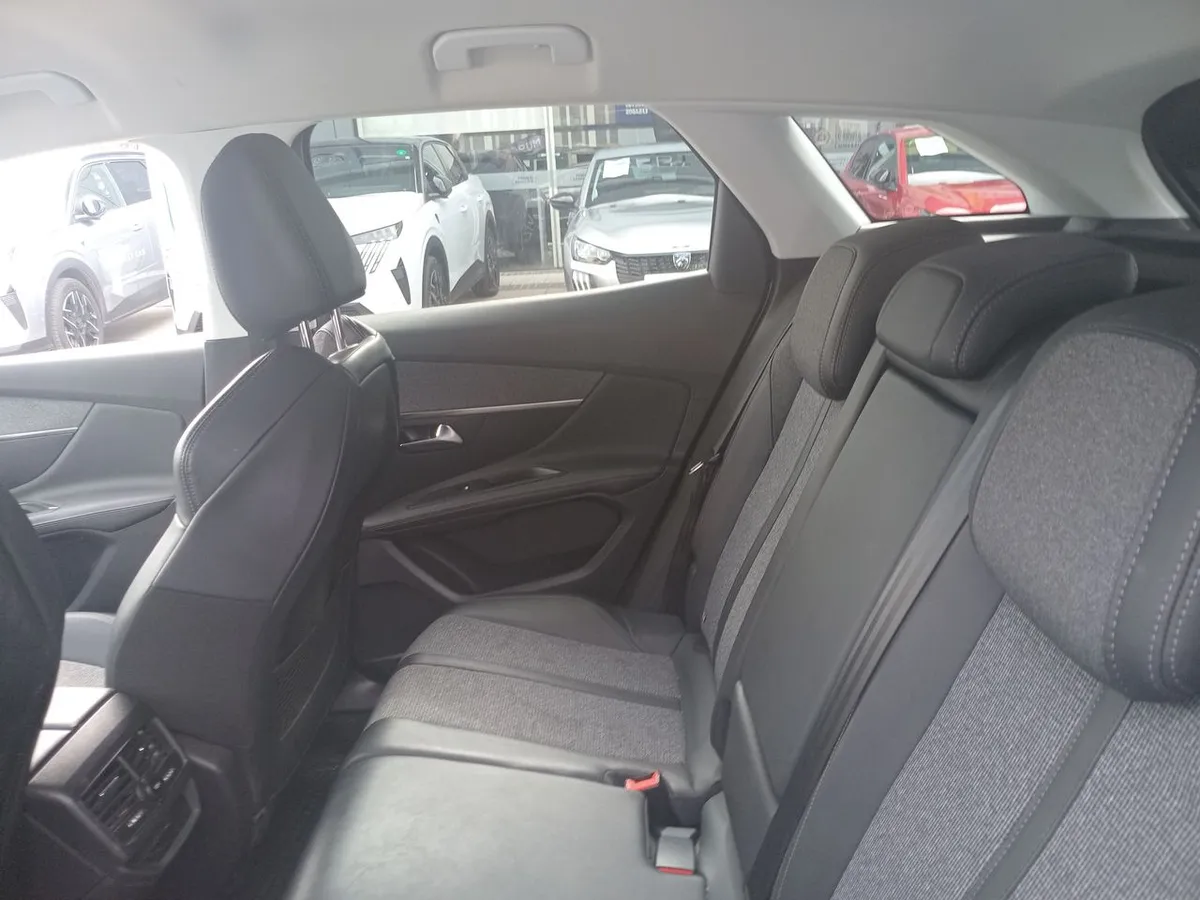 Peugeot 3008 1.5 Allure Bluehdi 4x2 130 Eat8 5p año 2020