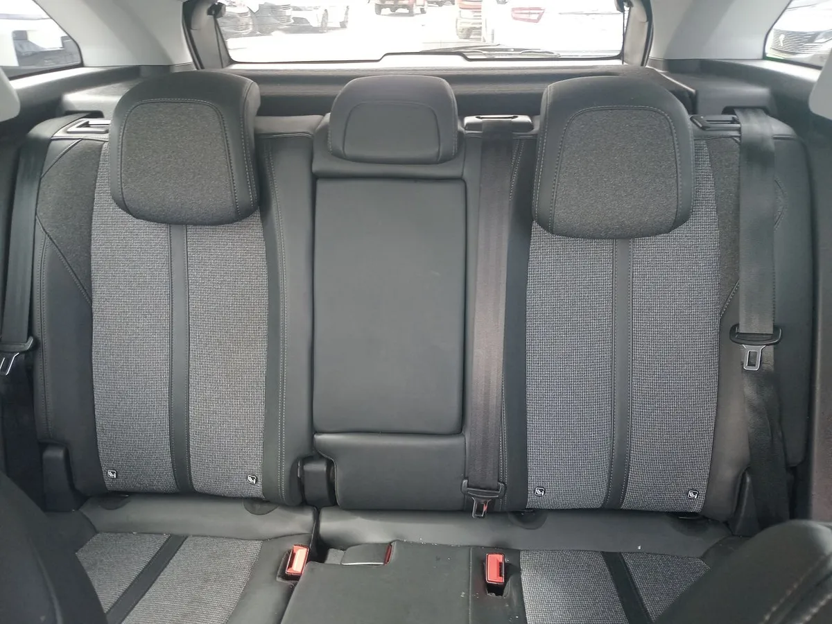 Peugeot 3008 1.5 Allure Bluehdi 4x2 130 Eat8 5p año 2020
