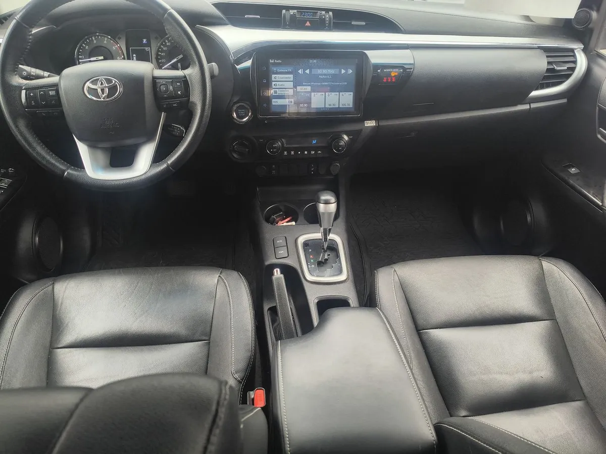 Toyota Hilux 2.8 Srv Diesel 4x4 Dob. Cab. At 4p año 2024