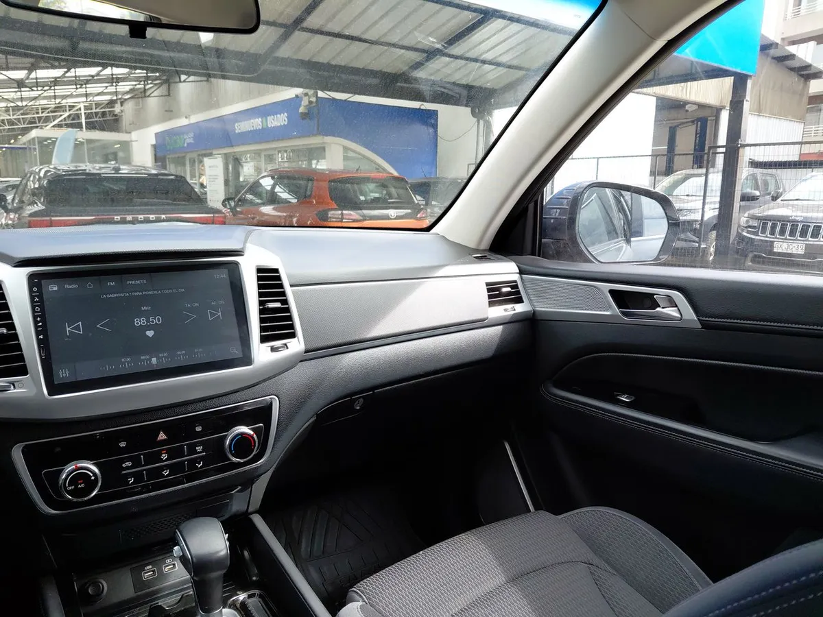 Ssangyong Rexton 2.0t Lx Awd 6ab 6at 5p año 2023