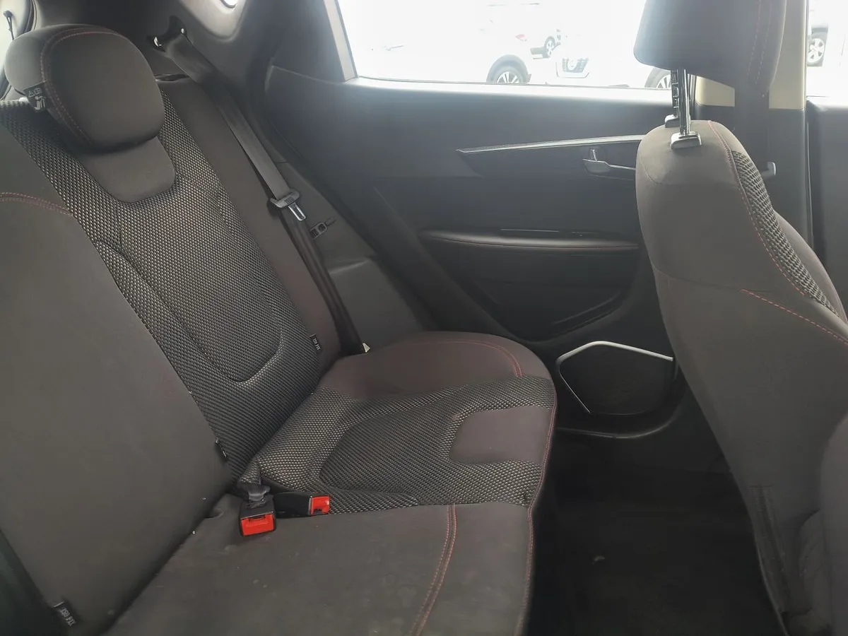 JAC Js2 1.5 Luxury 4x2 Cvt At 5p año 2025