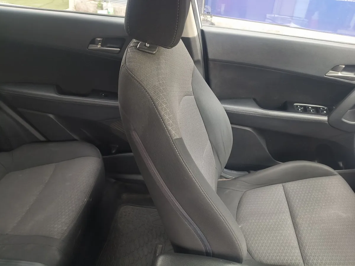 Hyundai Creta 1.6 Gls 4x2 Abs 2ab Mt 5p año 2017