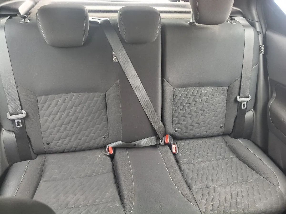 Nissan Kicks 1.6 Sense 4x2 Mt 5p año 2022