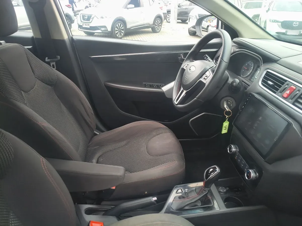 JAC Js2 1.5 Luxury 4x2 Cvt At 5p año 2025
