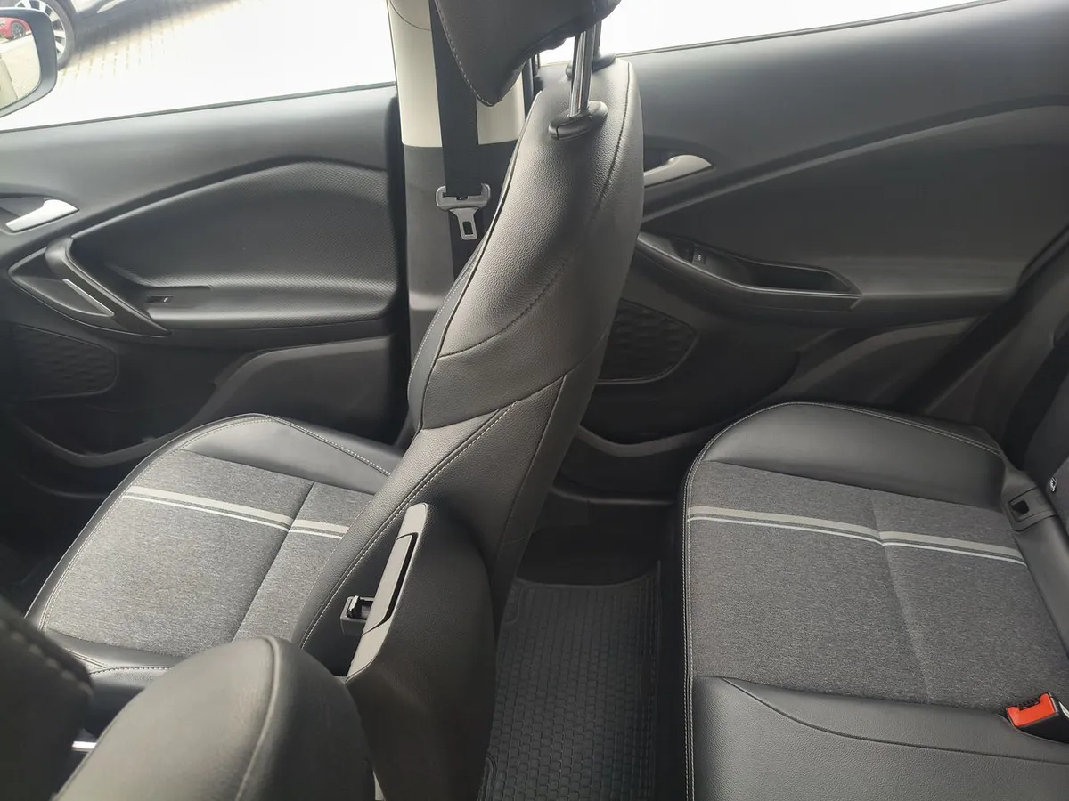 Chevrolet Tracker 1.2t Ltz Fwd Mt 5p año 2022