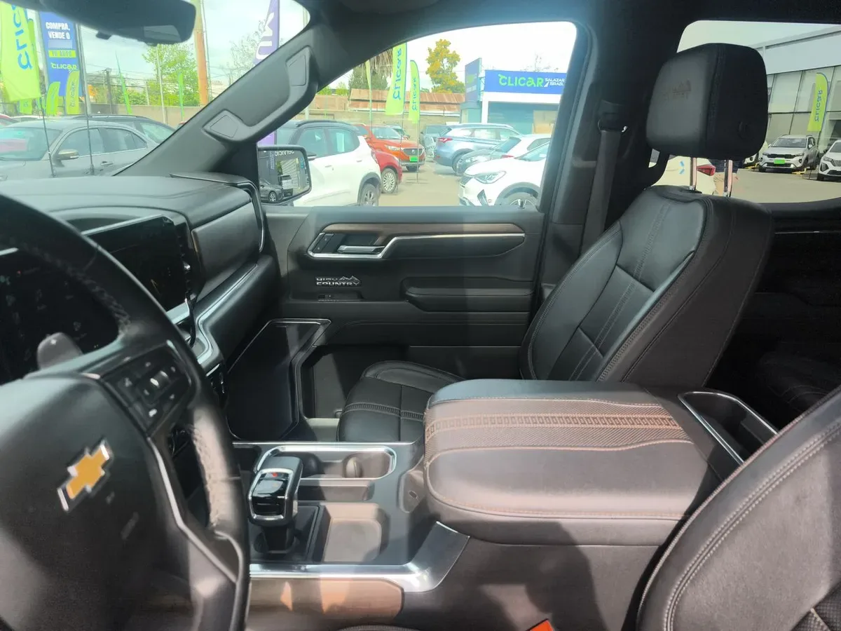 Chevrolet Silverado 3.0 High Country 4x4 At 4p año 2023