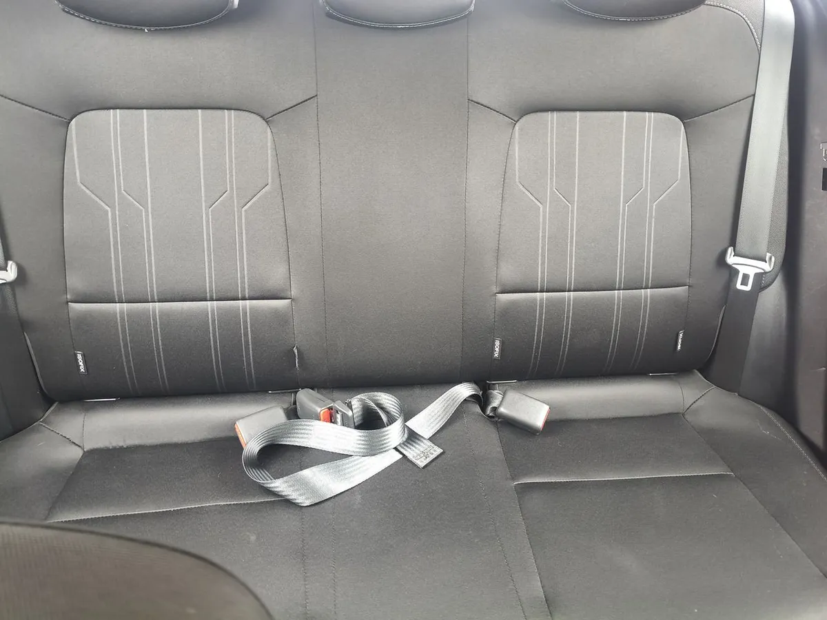 Hyundai I20 1.4 Value Bi3 4x2 Hb Mt 5p año 2022