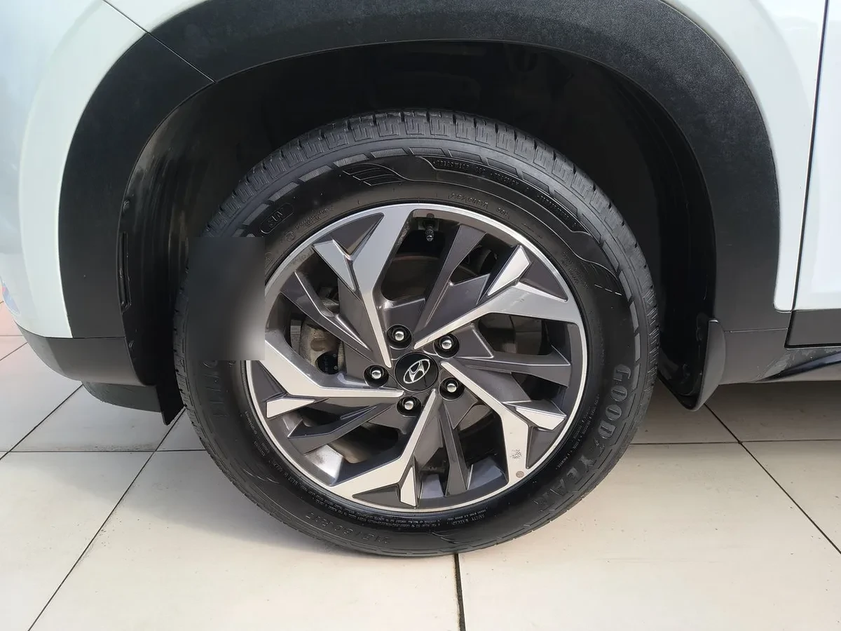 Hyundai Creta 1.5 Value Su2i 4x2 Mt 5p año 2024