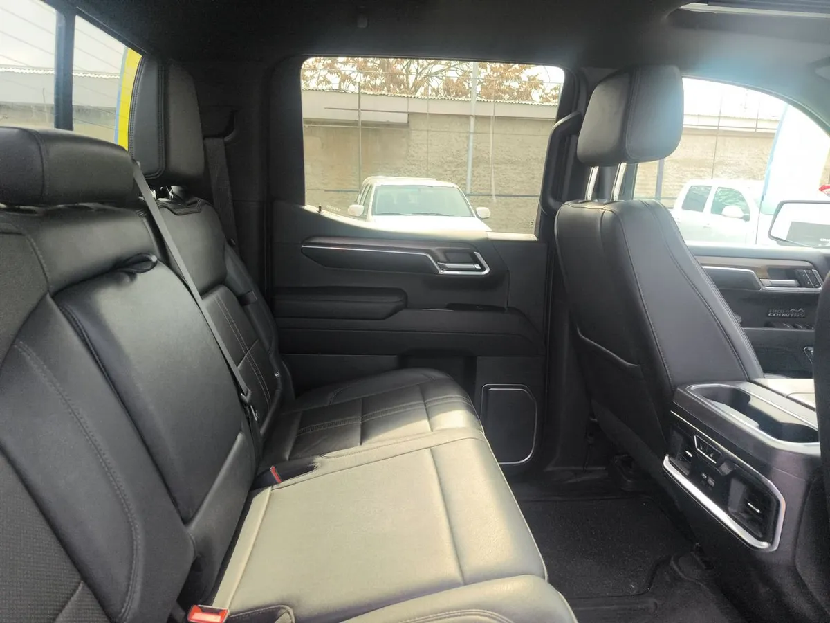 Chevrolet Silverado 3.0 High Country 4x4 At 4p año 2023