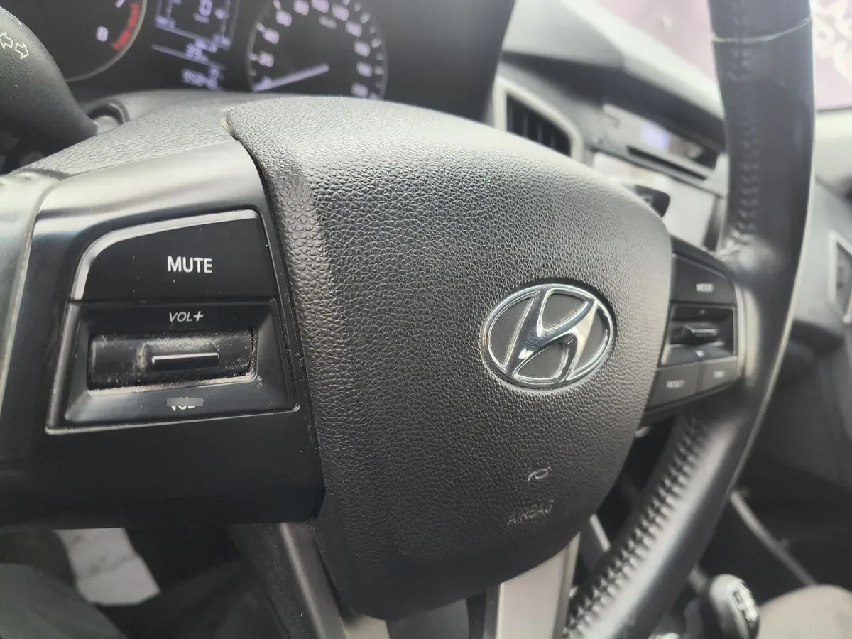 Hyundai Creta 1.6 Gls 4x2 Abs 2ab Mt 5p año 2017