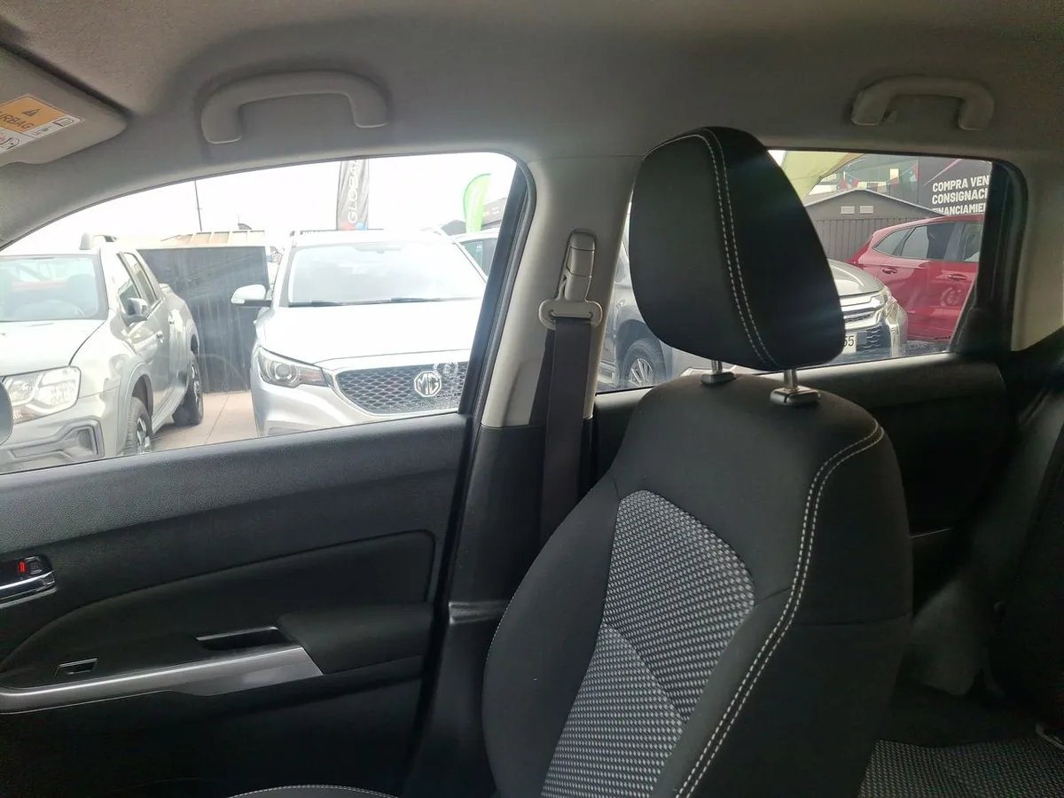 Suzuki Vitara 1.6 Glx 2wd Mt 5p año 2023