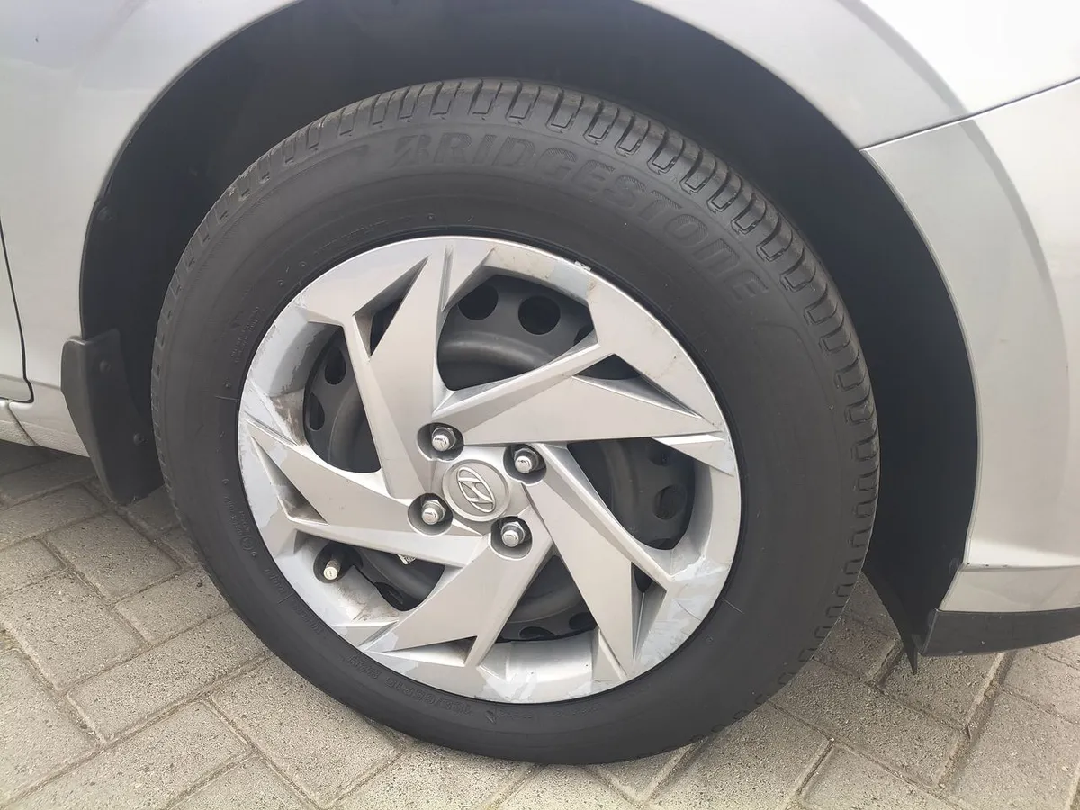Hyundai I20 1.4 Value Bi3 4x2 Hb Mt 5p año 2022