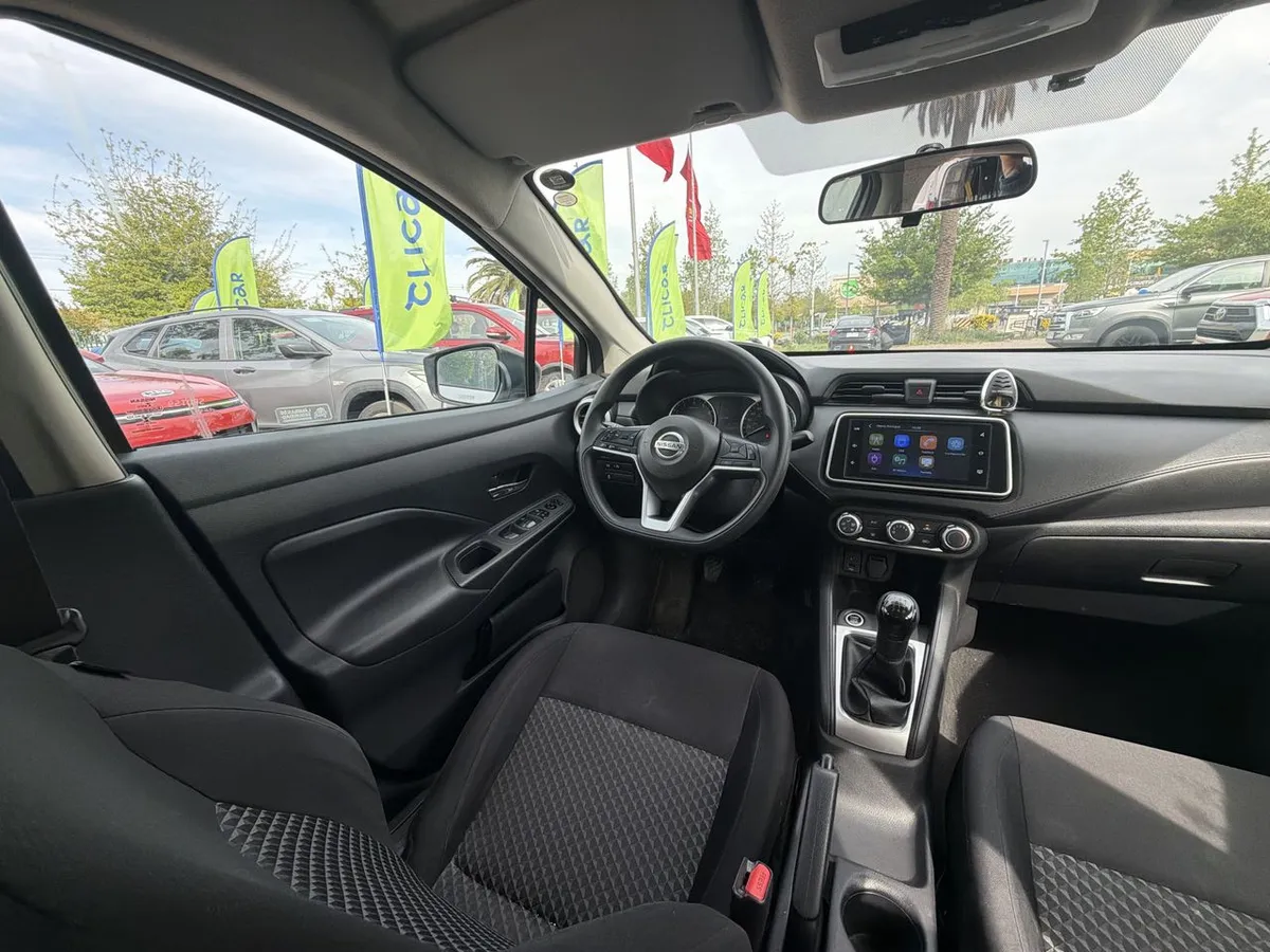 Nissan Versa 1.6 Sense 4x2 Mt 4p año 2023