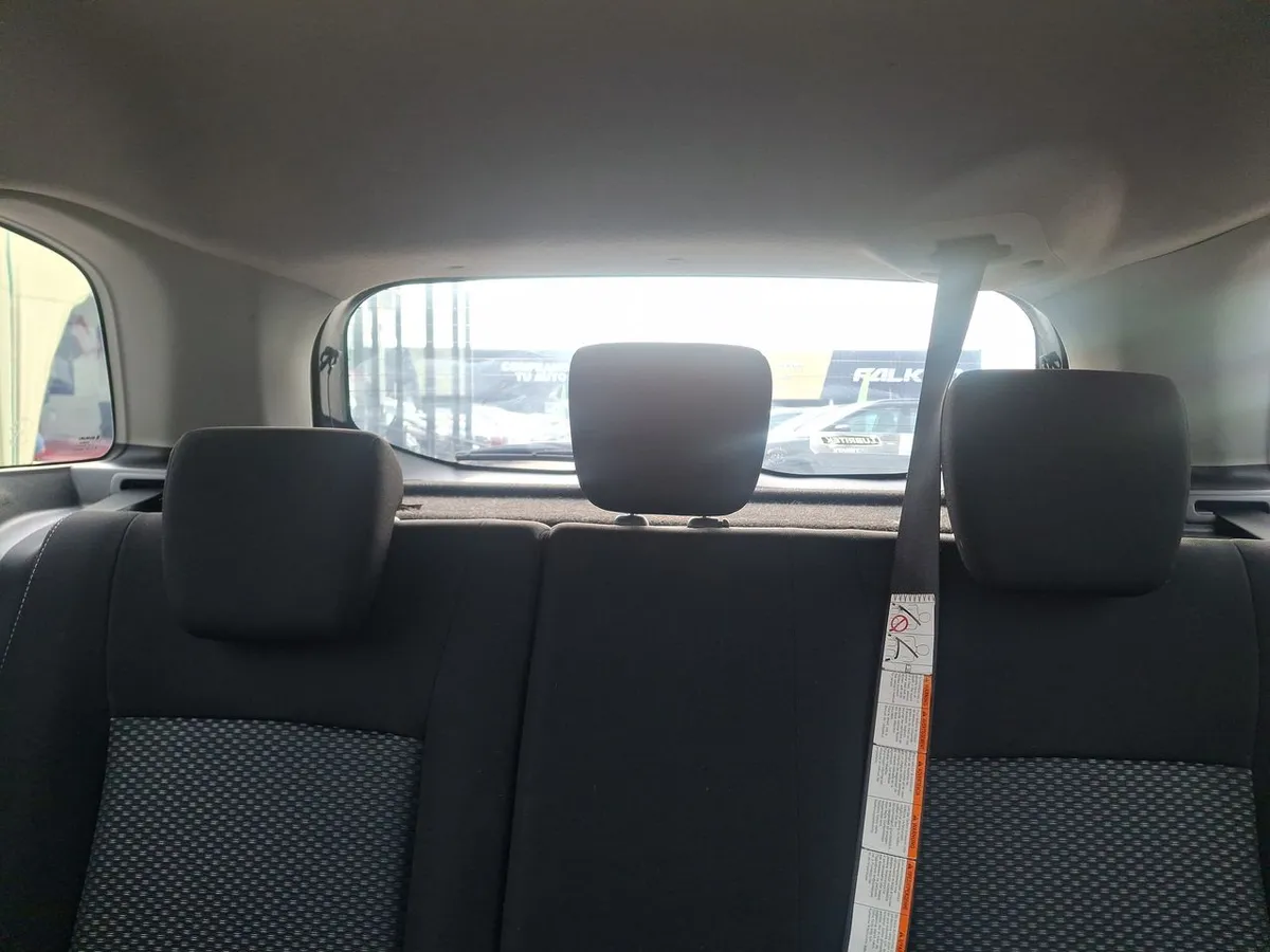 Suzuki Vitara 1.6 Glx 2wd Mt 5p año 2023