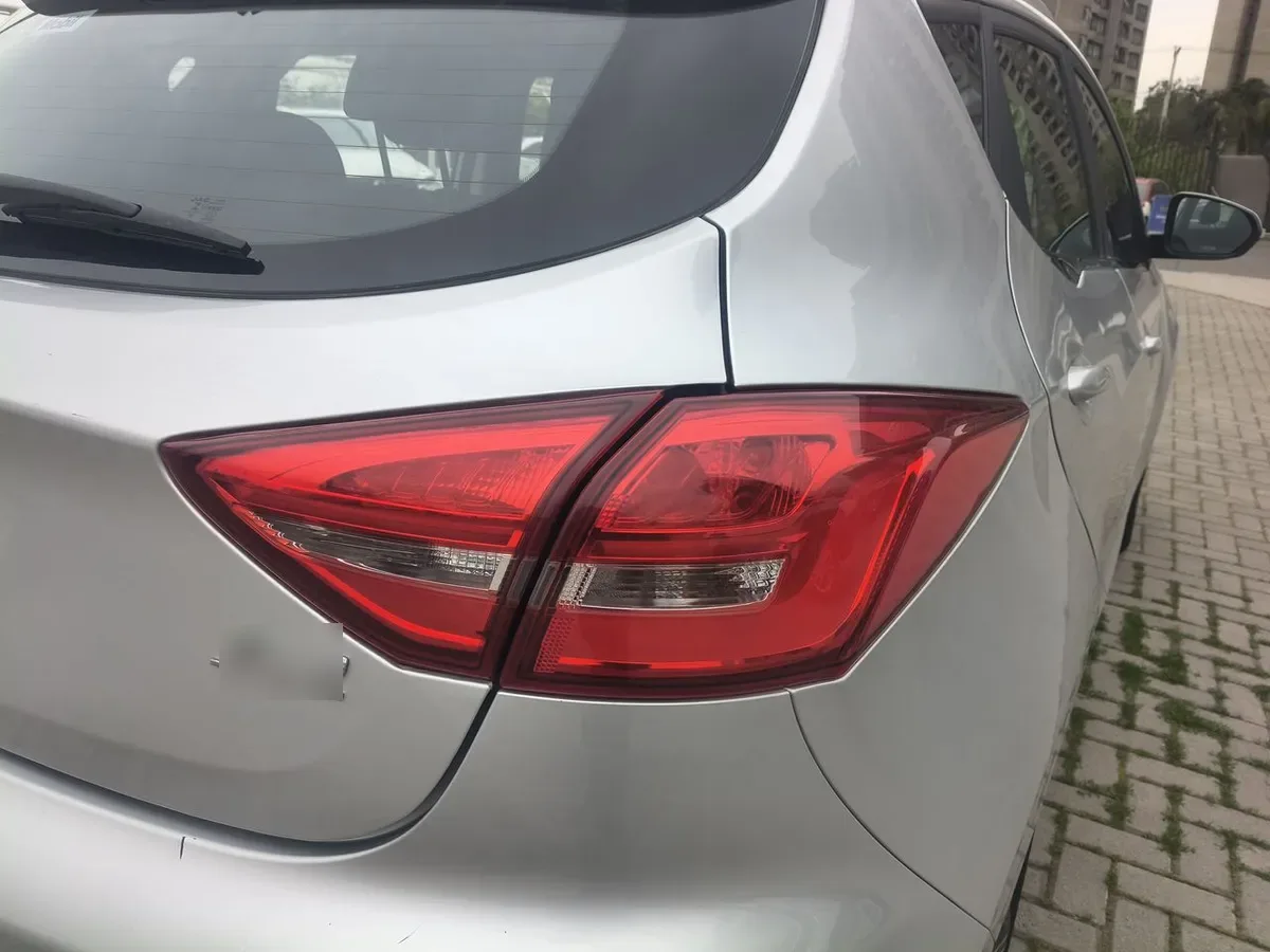 JAC Js2 1.5 Luxury 4x2 Cvt At 5p año 2025