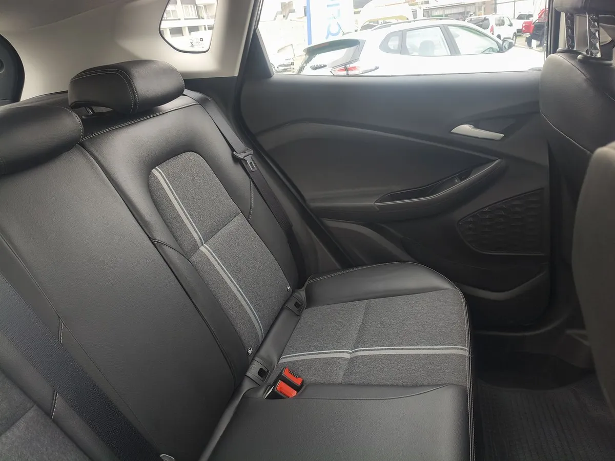 Chevrolet Tracker 1.2t Ltz Fwd Mt 5p año 2022