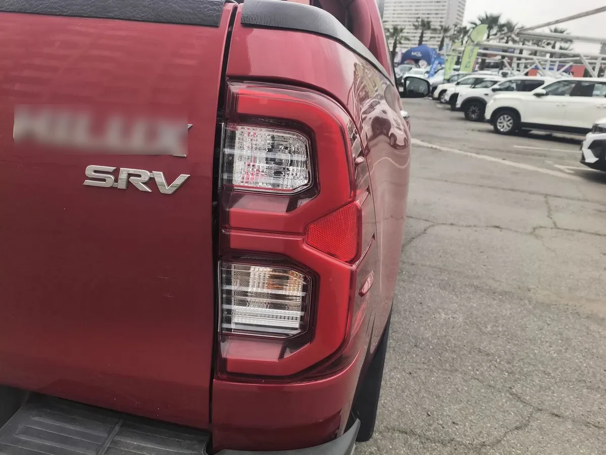 Toyota Hilux 2.8 Srv Diesel 4x4 Dob. Cab. At 4p año 2024