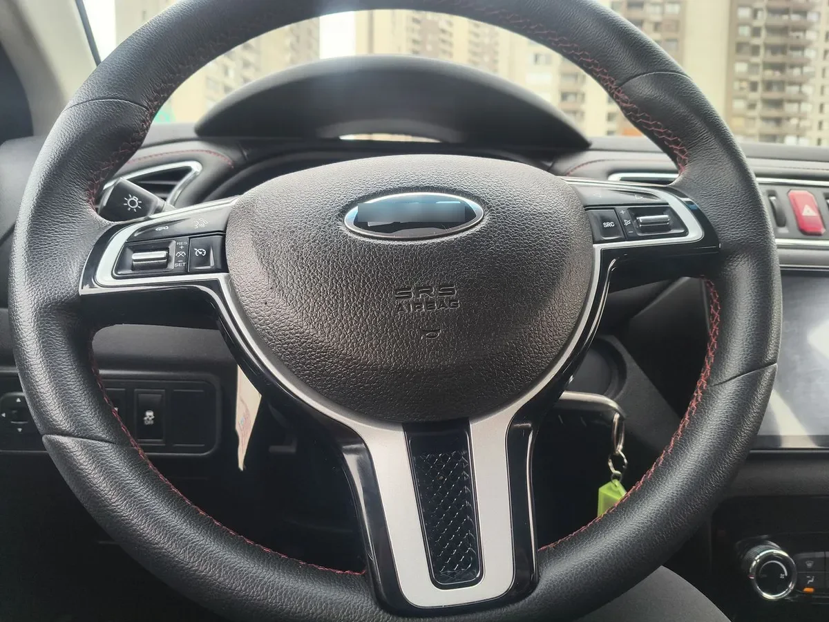 JAC Js2 1.5 Luxury 4x2 Cvt At 5p año 2025