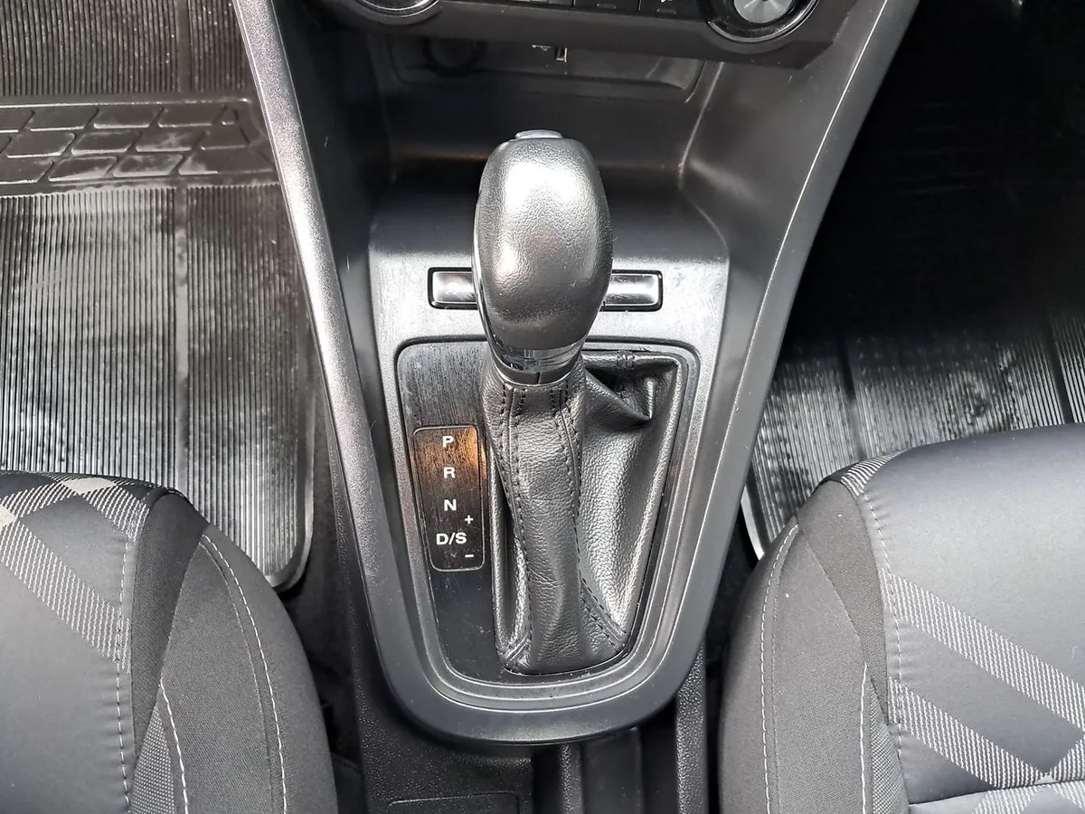 MG Mg 3 1.5 Comfort 4x2 Hb At 5p año 2024