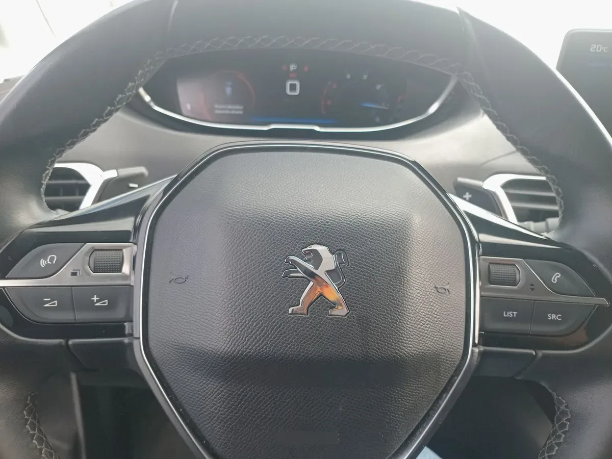Peugeot 3008 1.5 Allure Bluehdi 4x2 130 Eat8 5p año 2020