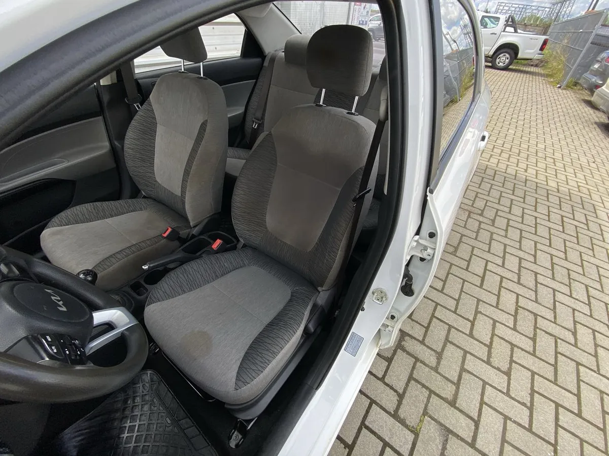 Kia Soluto 1.4 Lx 4x2 Mt 4p año 2022