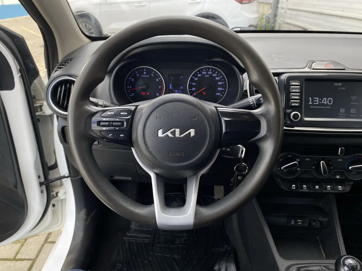 Kia Soluto 1.4 Lx 4x2 Mt 4p año 2022