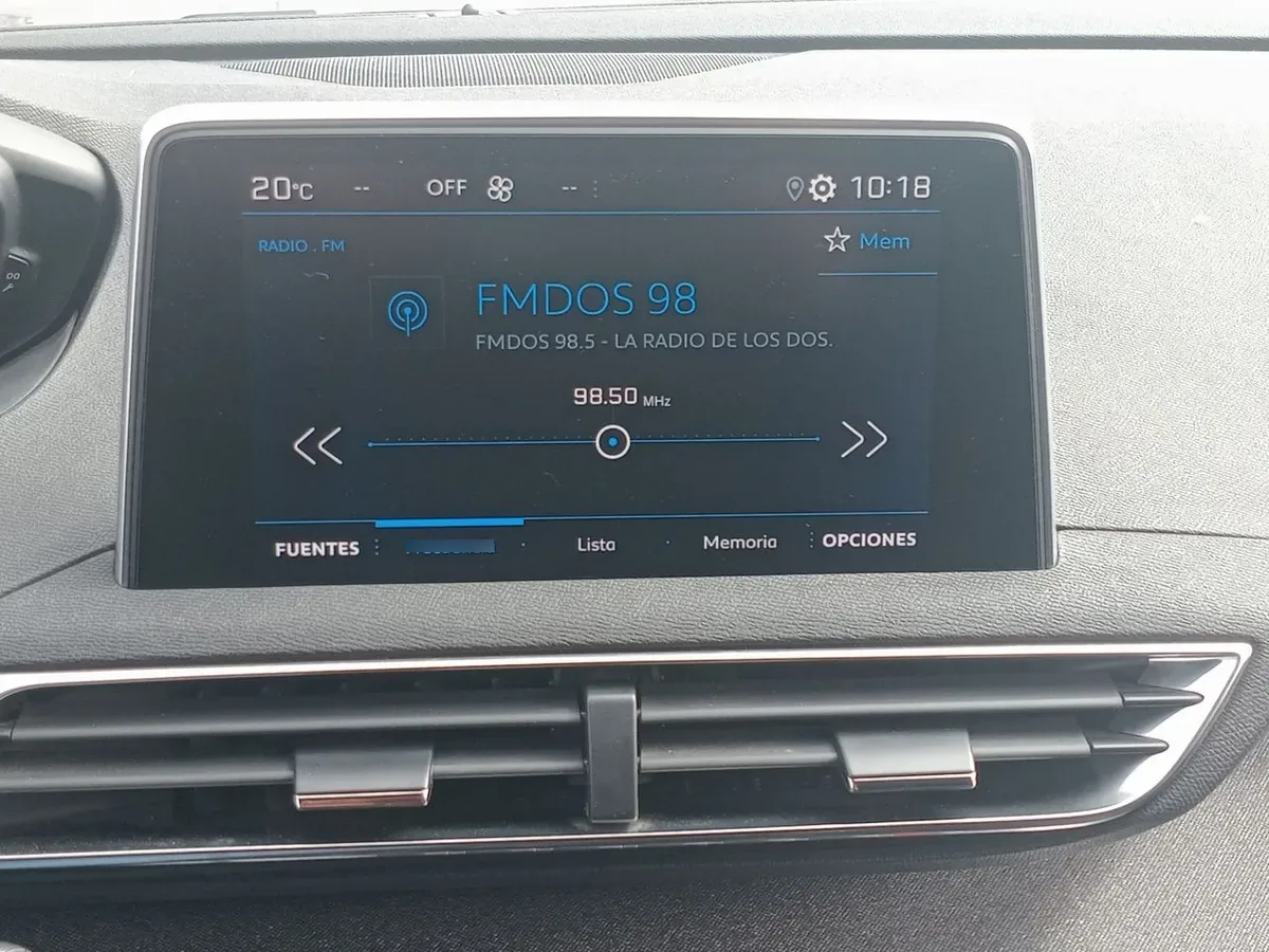 Peugeot 3008 1.5 Allure Bluehdi 4x2 130 Eat8 5p año 2020