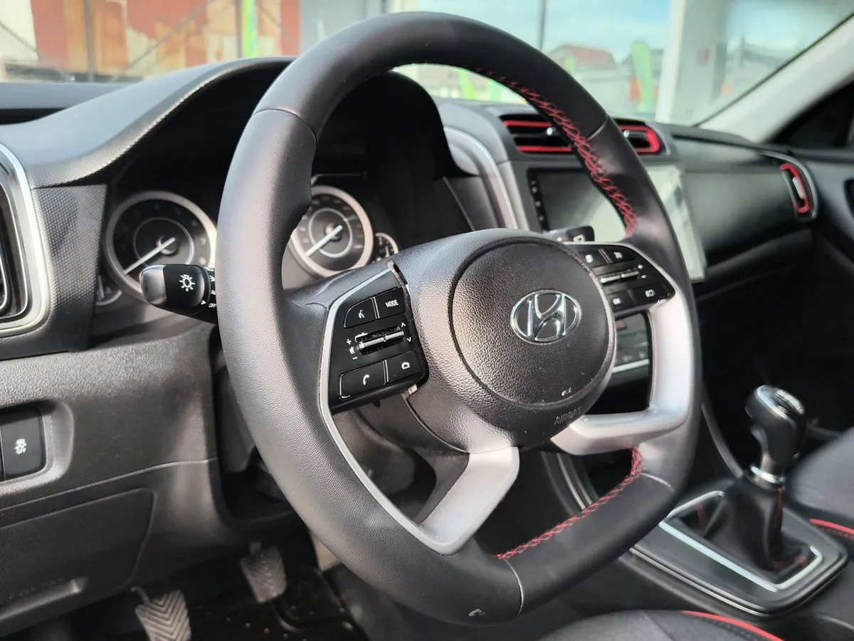 Hyundai Creta 1.5 Value Su2i 4x2 Mt 5p año 2024