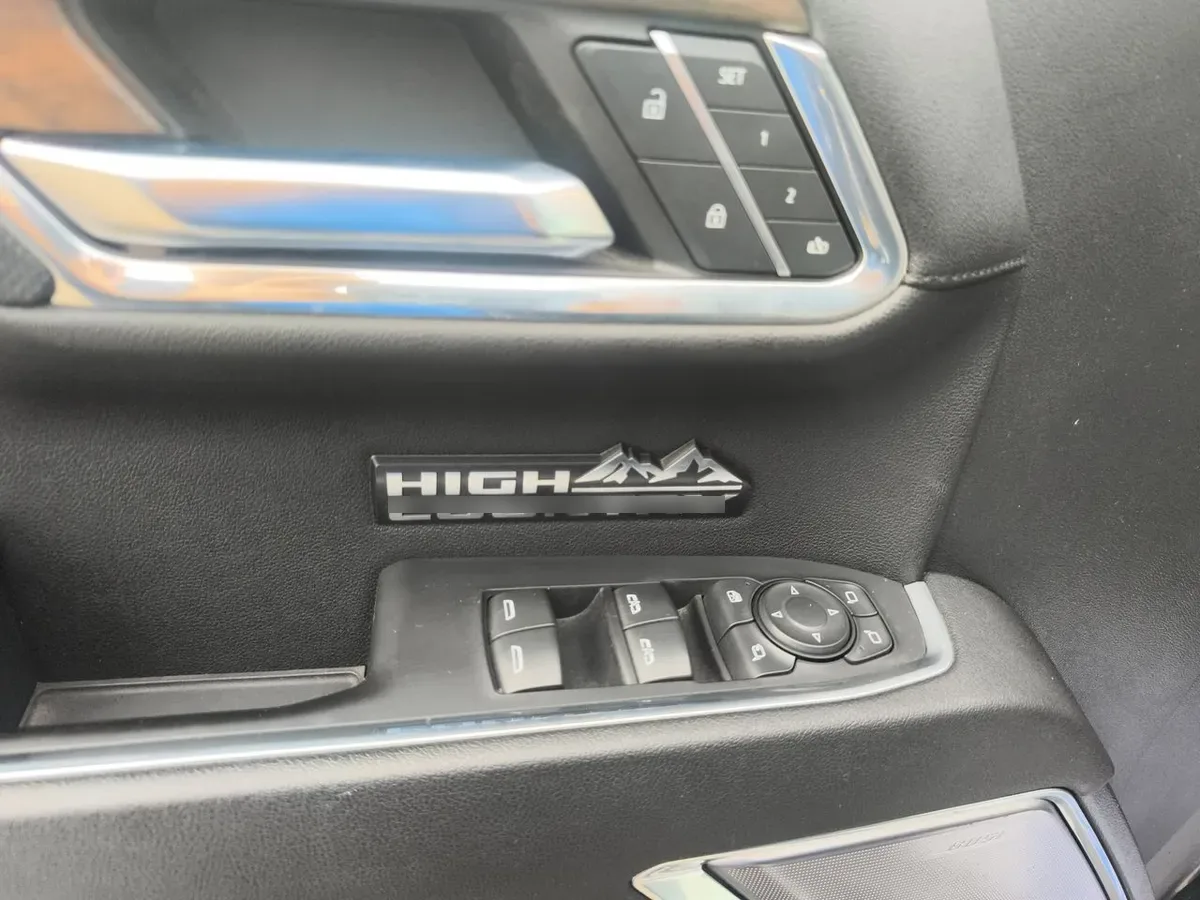 Chevrolet Silverado 3.0 High Country 4x4 At 4p año 2023